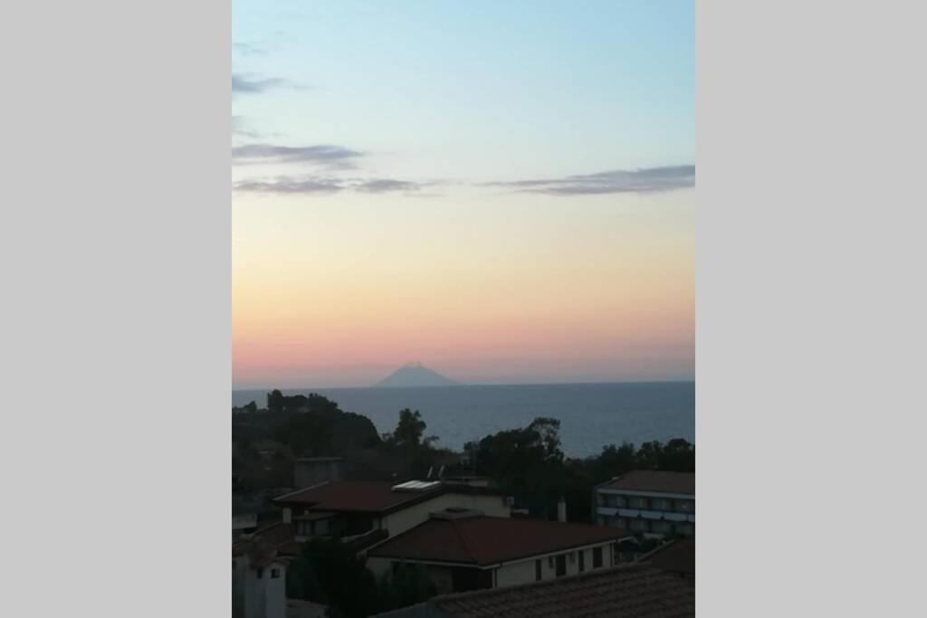 Appartamento Orizzonte Stromboli トロペーア エクステリア 写真